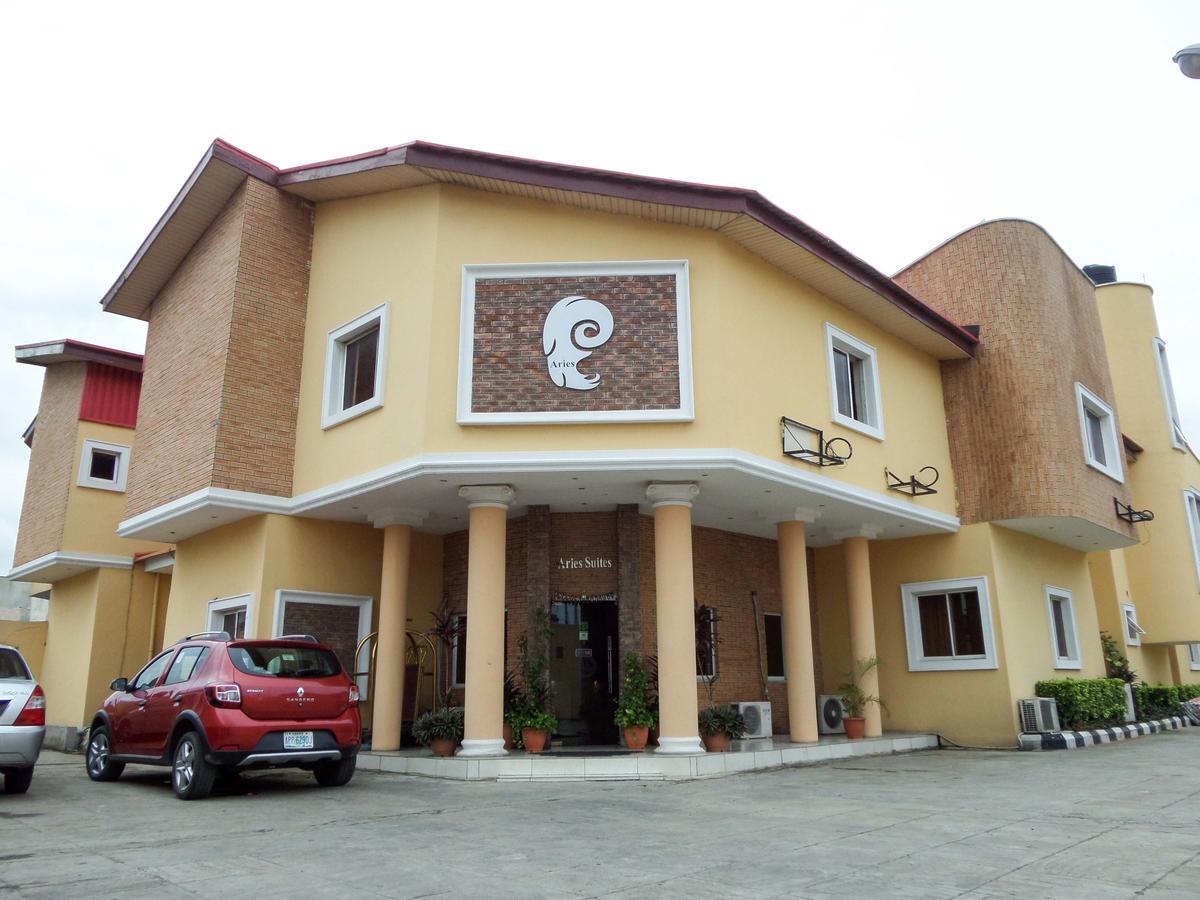 Aries Suites Lagos Exterior photo